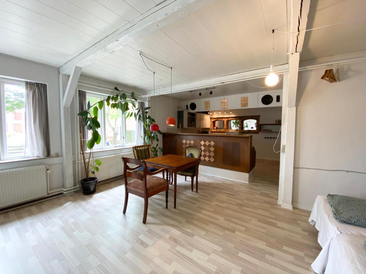 Studio Apartment In The Heart Of Højer Buitenkant foto