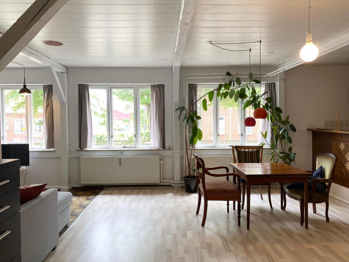Studio Apartment In The Heart Of Højer Buitenkant foto